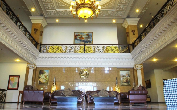 Lobby di The Grand Palace Malang