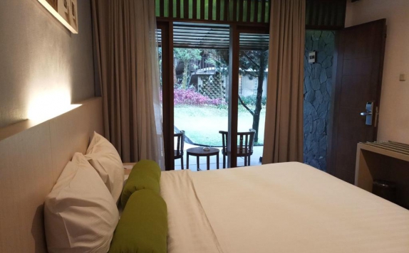 Bedroom di The Green Forest Resort