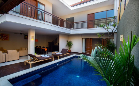 Swimming Pool di The Light Exclusive Villas & Spa