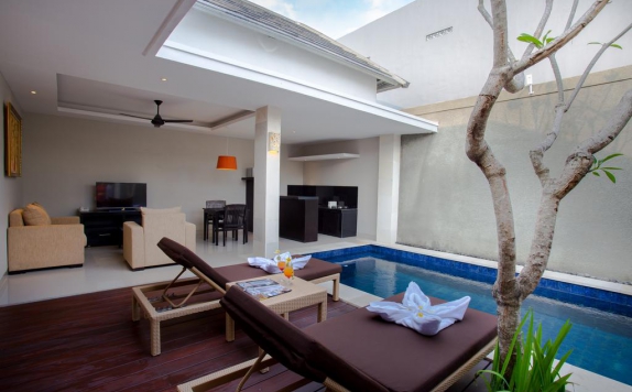 Swimming Pool di The Light Exclusive Villas & Spa