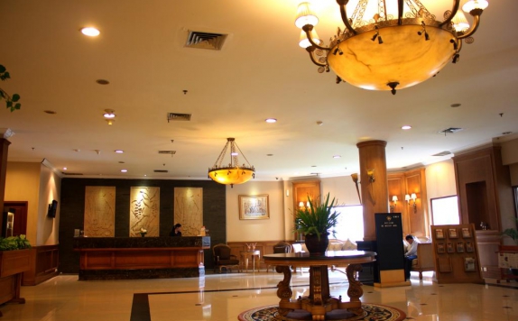 Lobby di The Majesty Hotel & Apartment