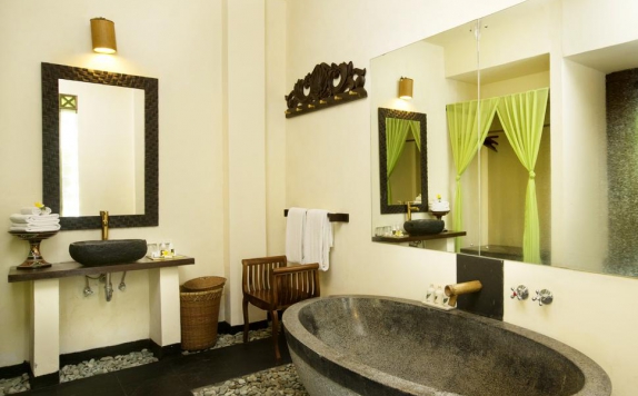 Bathroom di The Mansion Resort and Spa