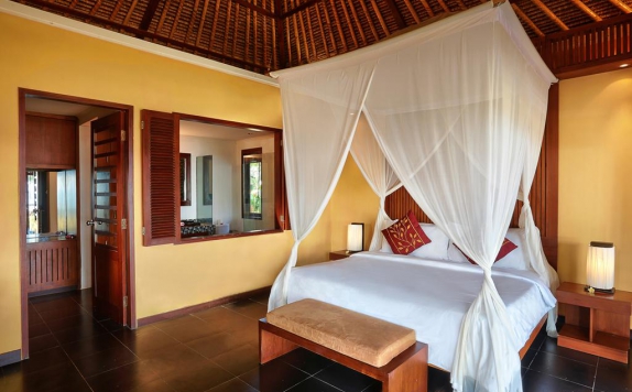Bedroom di The Nirwana Resort and Spa