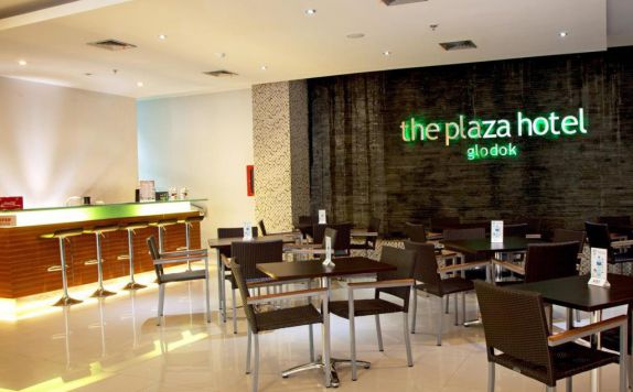 Restaurant di The Plaza Hotel Glodok