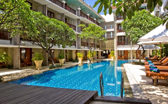 Swimming Pool di The Rani Hotel