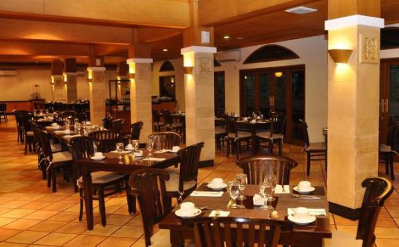 Restaurant di The Royale Krakatau Hotel