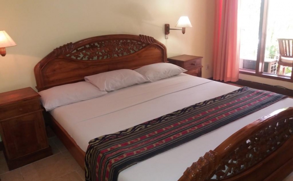 Tampilan Bedroom Hotel di The Sari Beach