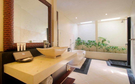 Bathroom di The Seri Villas by Premier Hospitality Asia