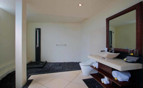 Bathroom di The Seri Villas by Premier Hospitality Asia