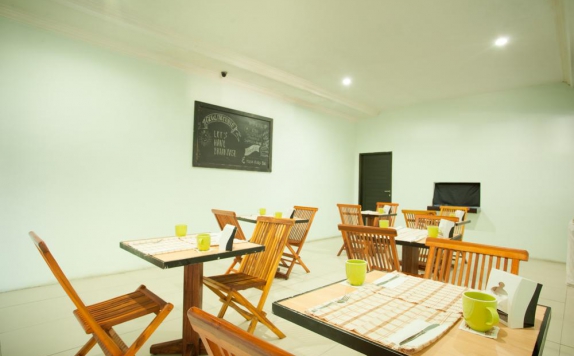 Ruang Makan di The Studio One at Nusa Dua