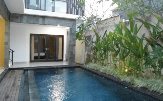 Outdoor Pool Hotel di The Ulun Kubu Villa