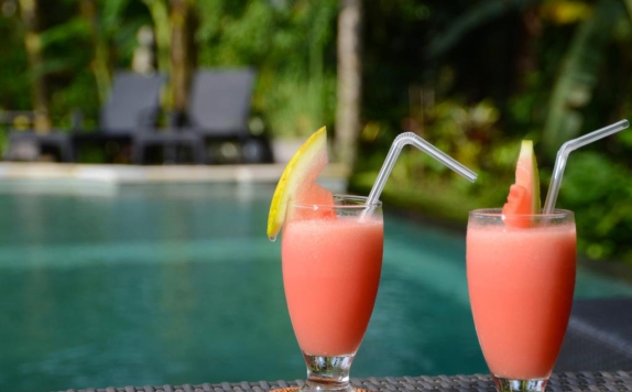 Foods and Beverages Hotel di The White Villas Ubud