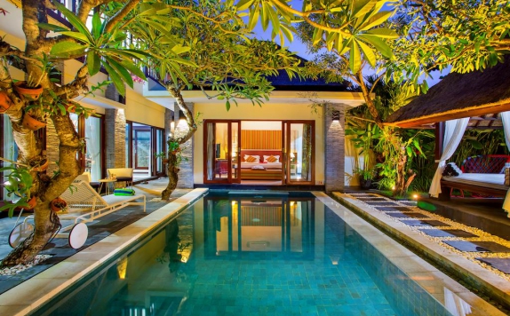 Outdoor Pool Hotel di Tiga Samudra Villa