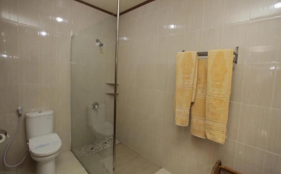 bathroom di Toraja Misiliana