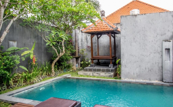 Swimming Pool di Transera Kirana Villas Bali