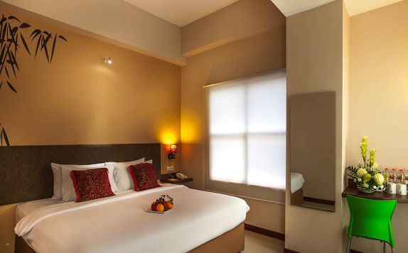 King Bed di Tree Hotel Makassar