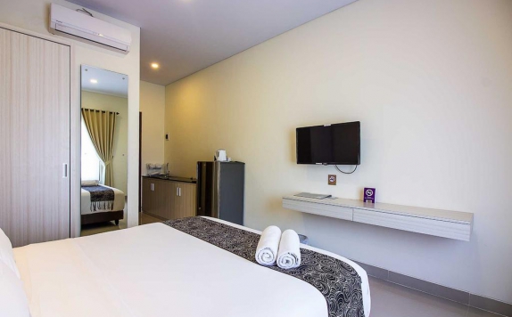 Tampilan Bedroom Hotel di Tri Homestay Kuta