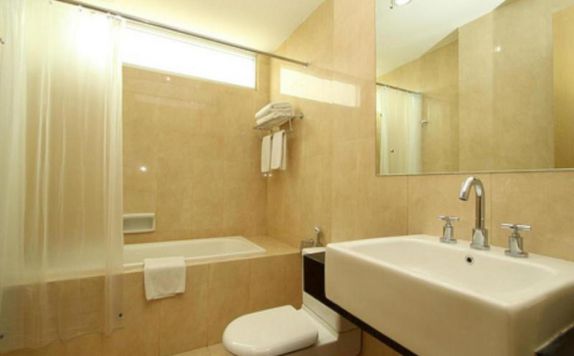 Bathroom di Triniti Hotel