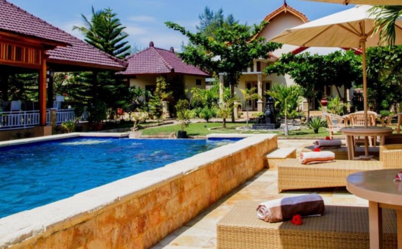 Outdoor Pool Hotel di Tropical Hideaways Resort