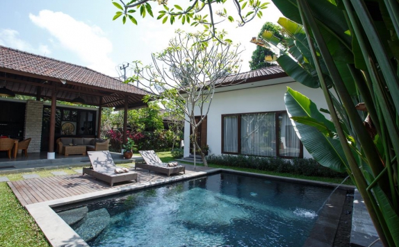 swimming pool di Ubud Raya Resort