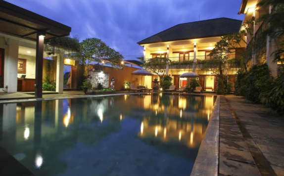 Swimming Pool di Uma Sri Bali Hotel Managed by Puri Resort