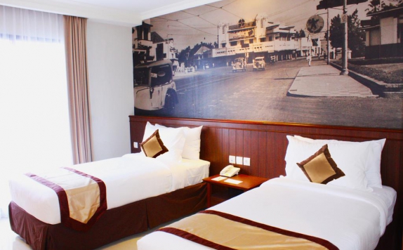 Tampilan Bedroom Hotel di Varna Culture Hotel Soerabaia