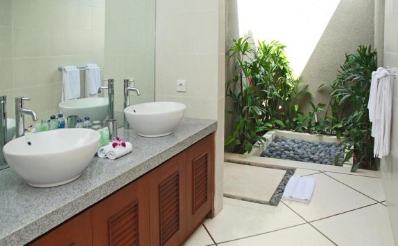 Bathroom di Villa Alam