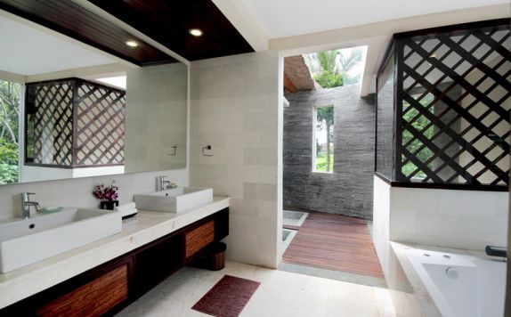 Bathroom di Villa Amrita