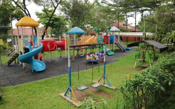 Kids Corner Hotel di Villa Bukit Pinus