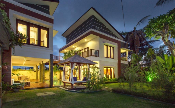 Front View di Villa Club 9 Residence