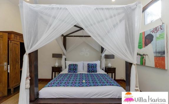 Double Bed di Villa Karisa Bali
