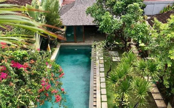 Swimming Pool di Villa Karisa Bali