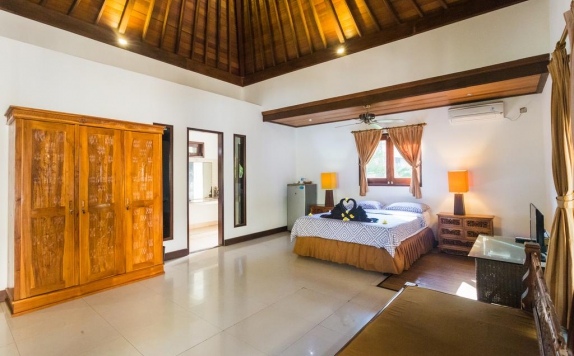 Interior bedroom di Villa Matanai