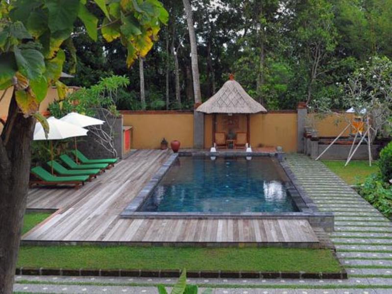 Kolam Renang di Villa Mimpi Manis Bali