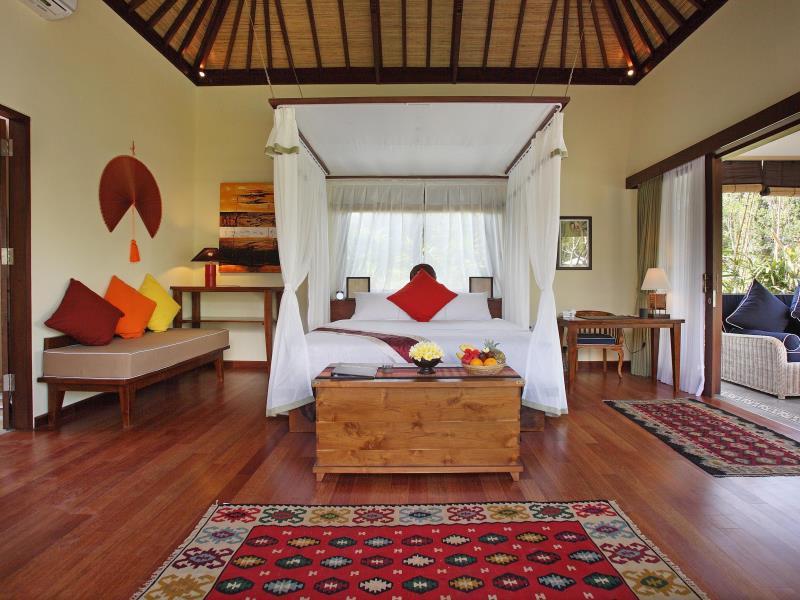 Kamar Tidur di Villa Nirvana Bali