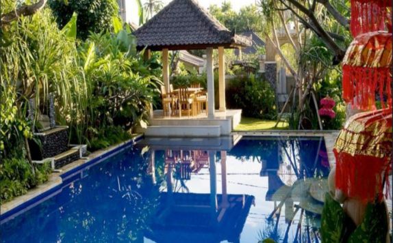 Kolam Renang di Villa Paradiso Bali