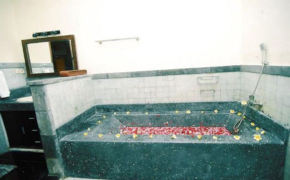 Bathroom di Villa Rumah Badung