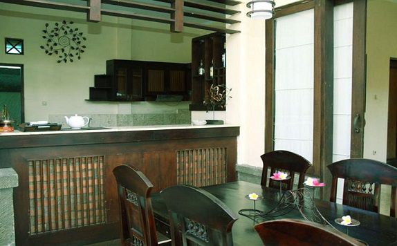 Kitchen di Villa Rumah Badung