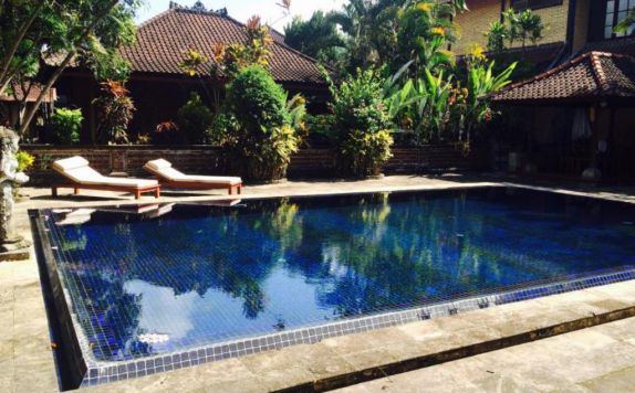 Swimming Pool di Villa Sanggingan