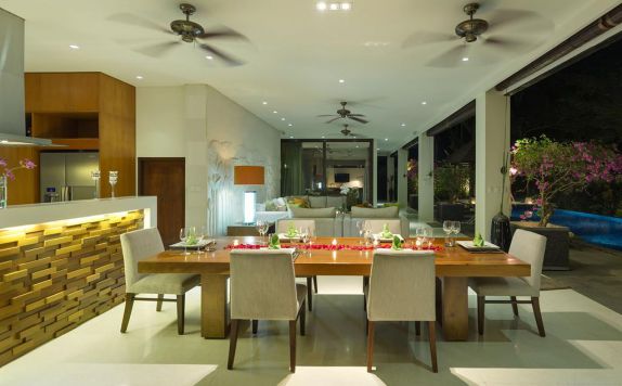 dining room di Villa Shinta Dewi