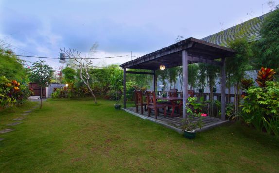 Garden di Villa Tunjung Asri Kerobokan