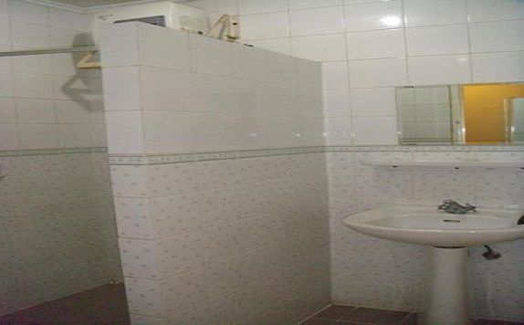 Bathroom di Wisma Bogor Permai