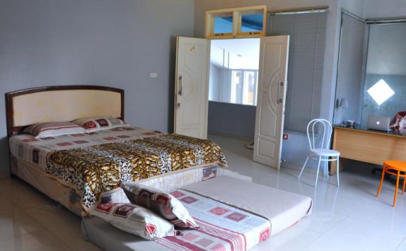 Double Bed Room Hotel di Wisma Delima Bandar Lampung