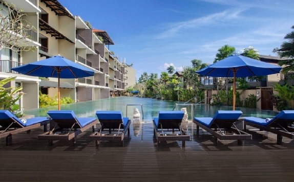 Swimming Pool di Wyndham Dreamland Resort Bali