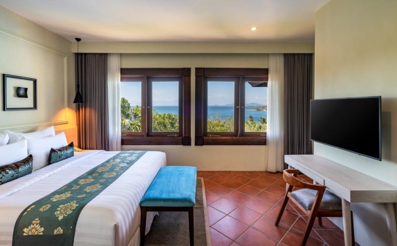 Tampilan Bedroom Hotel di Wyndham Sundancer Resort Lombok