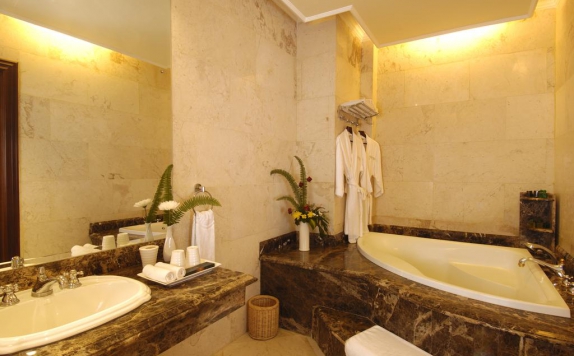 Bathroom di Yasmin Resort