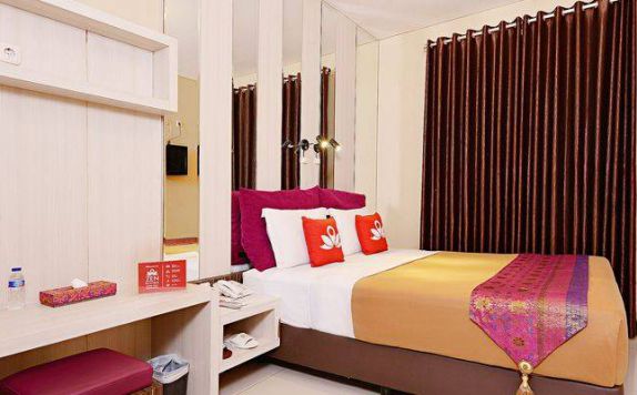 Bedroom di ZEN Rooms Riau Natuna
