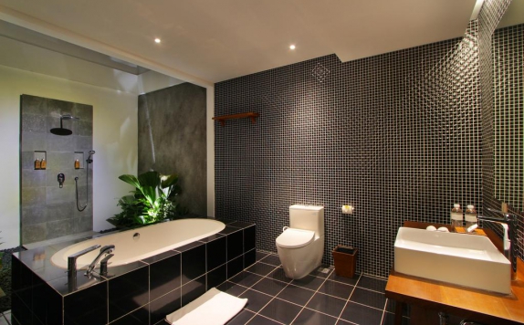 Bathroom di Abia Villa Legian