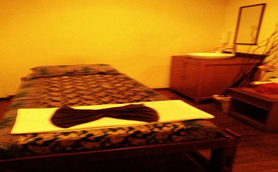 Massage Room di Acacia Batam