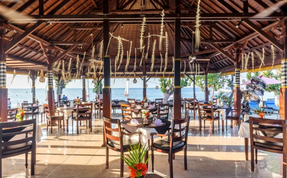 Restaurant di Adi Assri Beach Resort